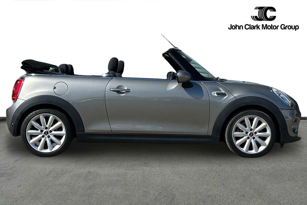 Mini Hatch 1.5 Cooper Silver #4