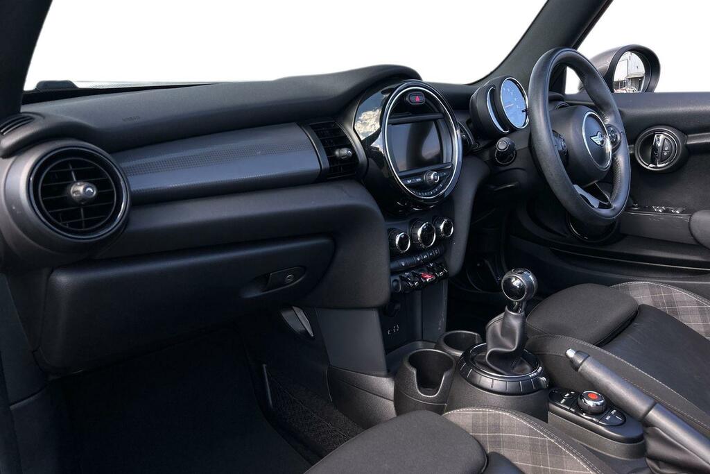 Mini Hatch 1.5 Cooper Silver #2