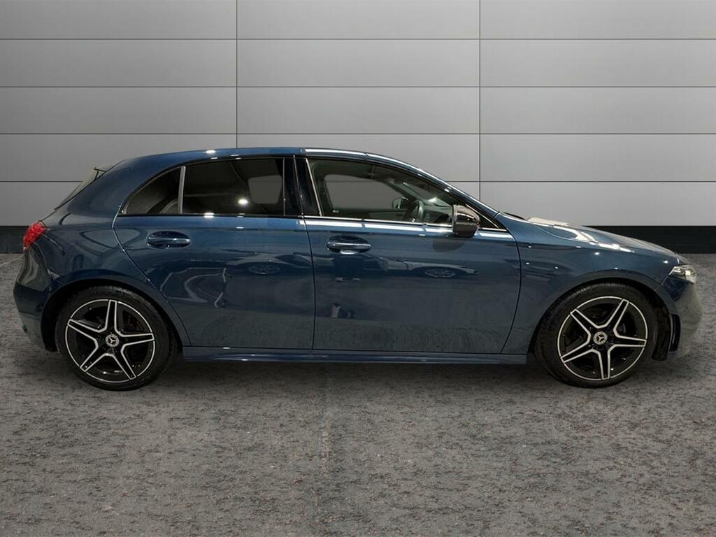 Mercedes-Benz A Class A180d 2.0 Amg Line Executive Blue #4