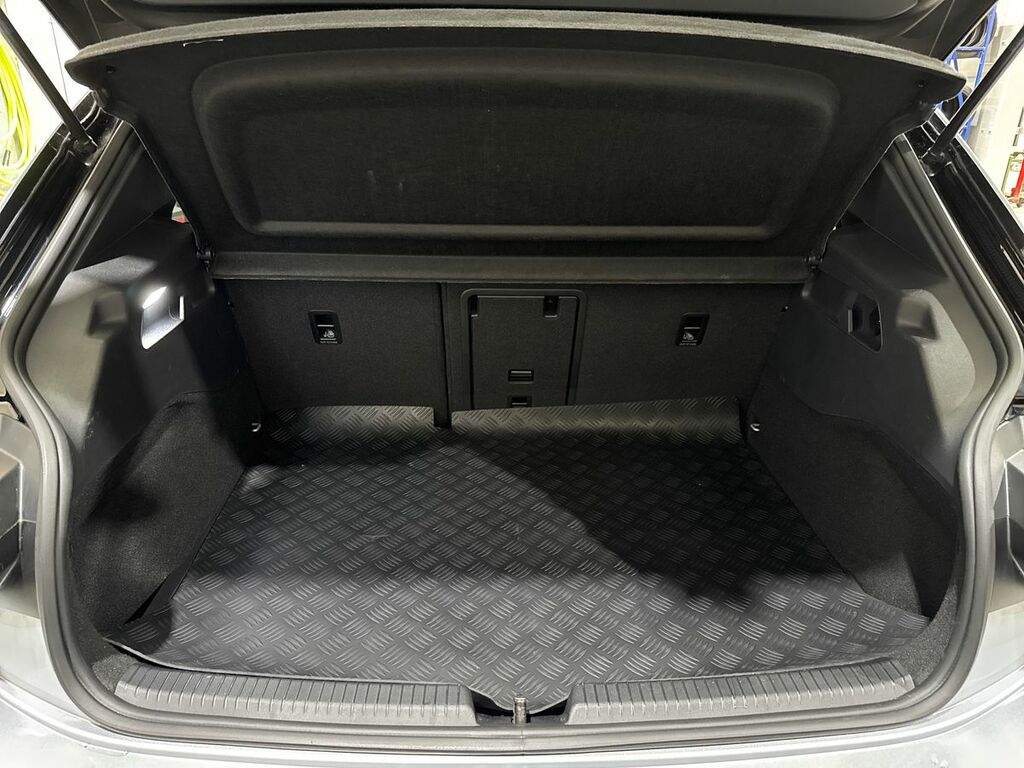 Volkswagen ID.3 Hatchback Grey #11