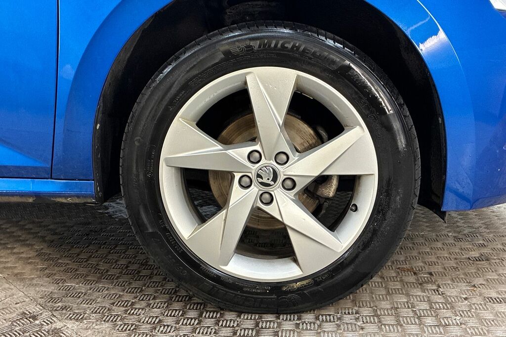 Skoda Kamiq 1.5 Tsi Se Drive Blue #5