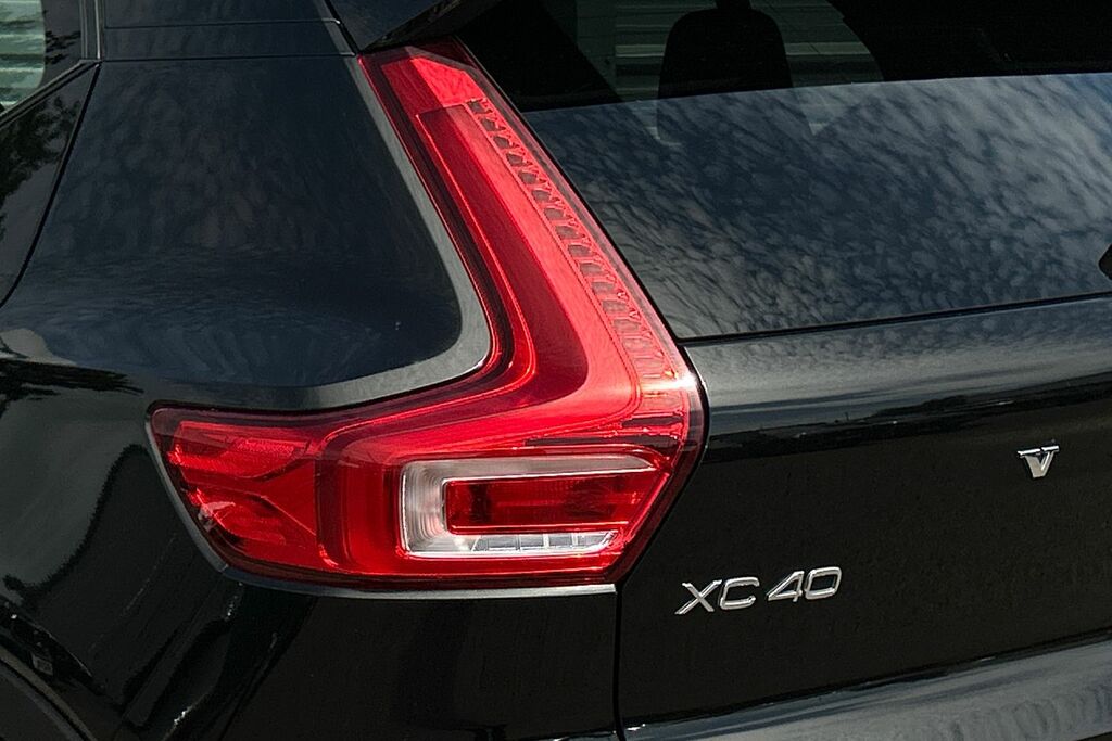 Volvo XC40  Black #20