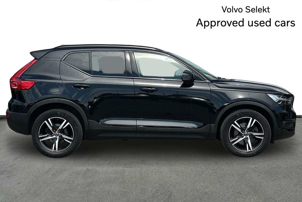 Volvo XC40  Black #4