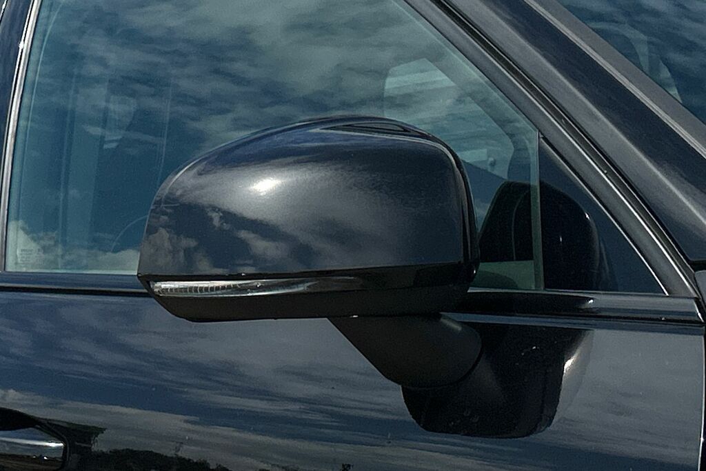 Volvo XC40  Black #19