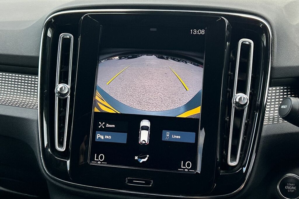 Volvo XC40  Black #16