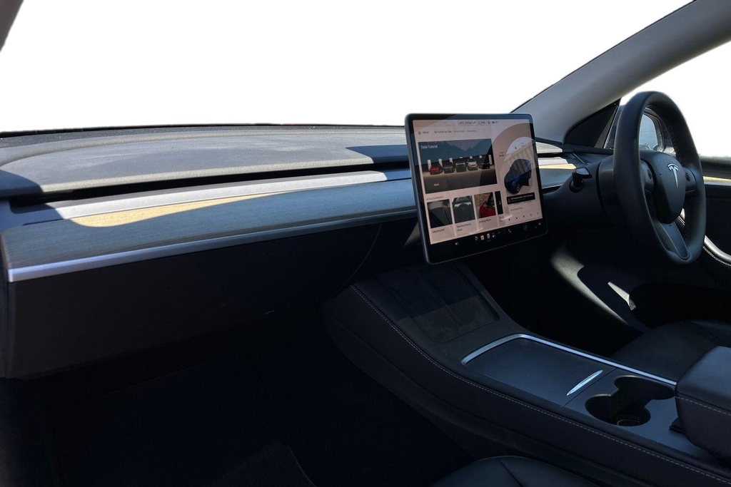 Tesla Model Y Dual Motor Long Range Suv 4Wde Blue #6