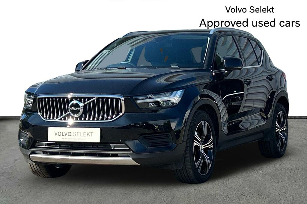 Volvo XC40 R-design, T3 Red #9