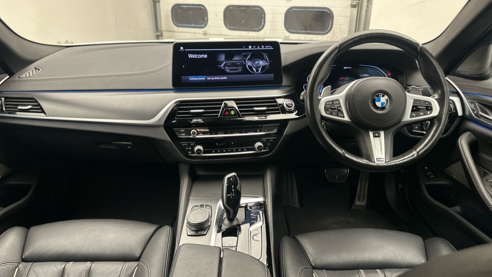 BMW 5 Series 530E Xdrive M Sport Saloon White #4