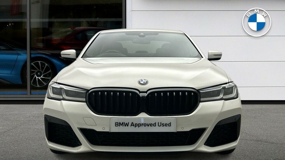 BMW 5 Series Saloon Blue #16