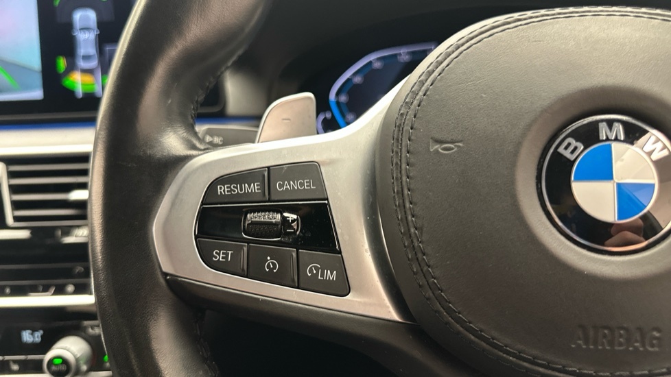 BMW 5 Series Saloon Blue #17