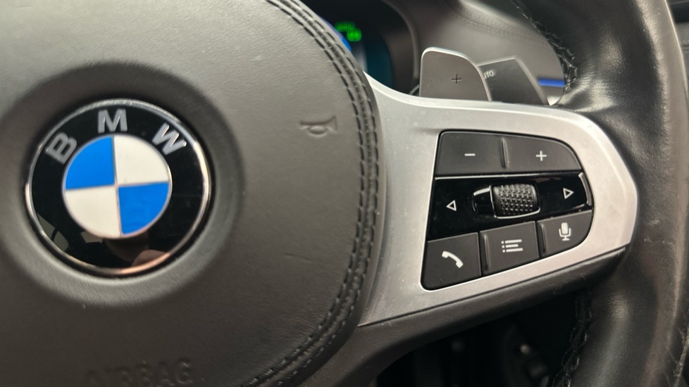 BMW 5 Series Saloon Blue #18