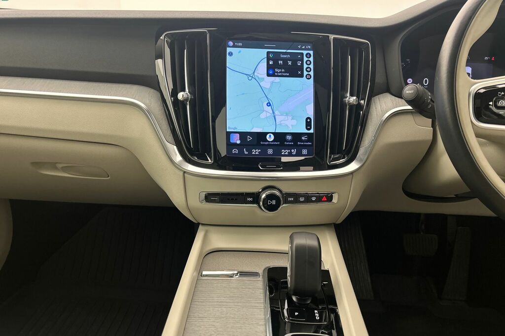 Volvo V60 V60 Core B3 Mhev Black #28
