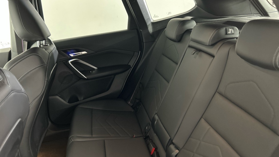 BMW iX1 150Kw Edrive20 Shadow Edition 65Kwh Green #12