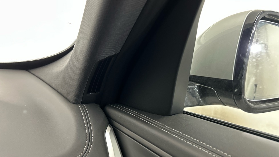 BMW iX1 150Kw Edrive20 Shadow Edition 65Kwh Green #20