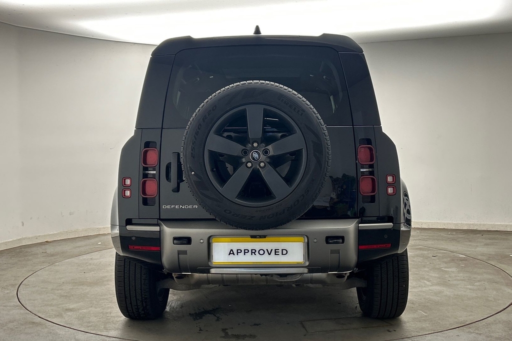 Land Rover Defender 110 P300 X-dynamic Hse Black #6
