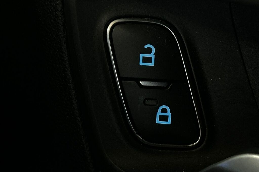 Ford Kuga 1.5 Ecoblue St-line X Edition Suv Silver #24