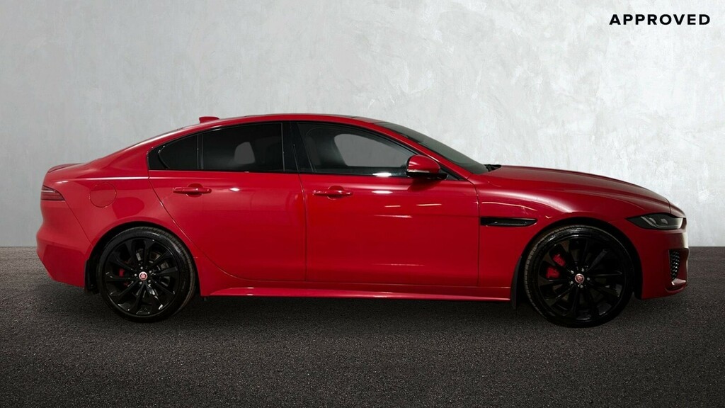 Jaguar XE P300 R-dynamic Hse Awd Red #5