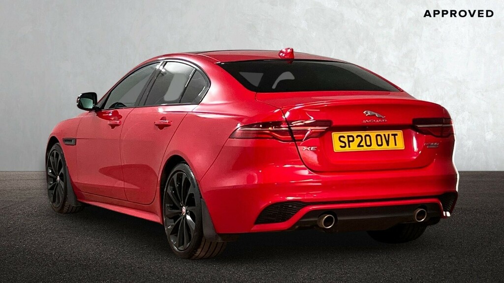 Jaguar XE P300 R-dynamic Hse Awd Red #2