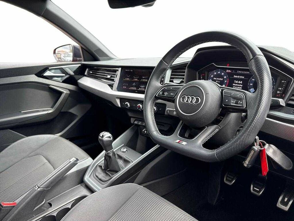 Audi A1 Black Edition 30 Tfsi 110 Ps 6-Speed SY23YVG Red #6