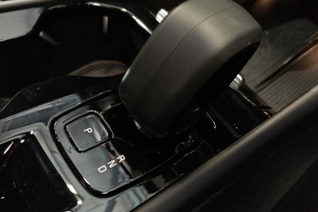 Volvo XC40 Recharge 69Kwh Plus Grey #13