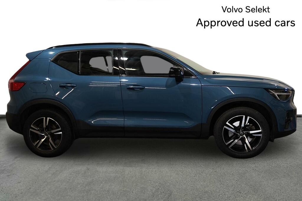 Volvo XC40 2.0 B4p Plus Dark Blue #4