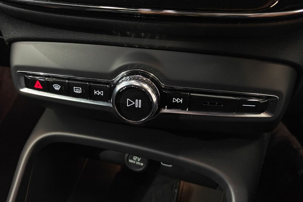 Volvo XC40 Recharge 69Kwh Plus Grey #14