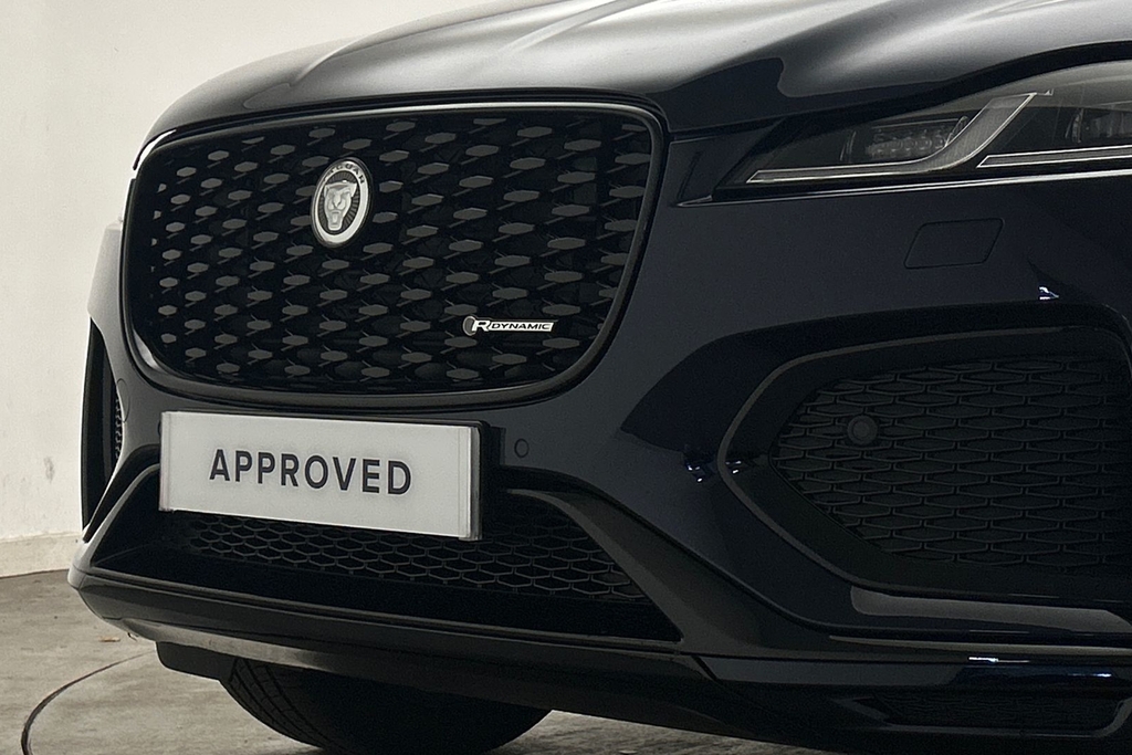 Jaguar F-Pace 2.0 D200 Mhev R Dynamic Se Black Suv Au Black #36