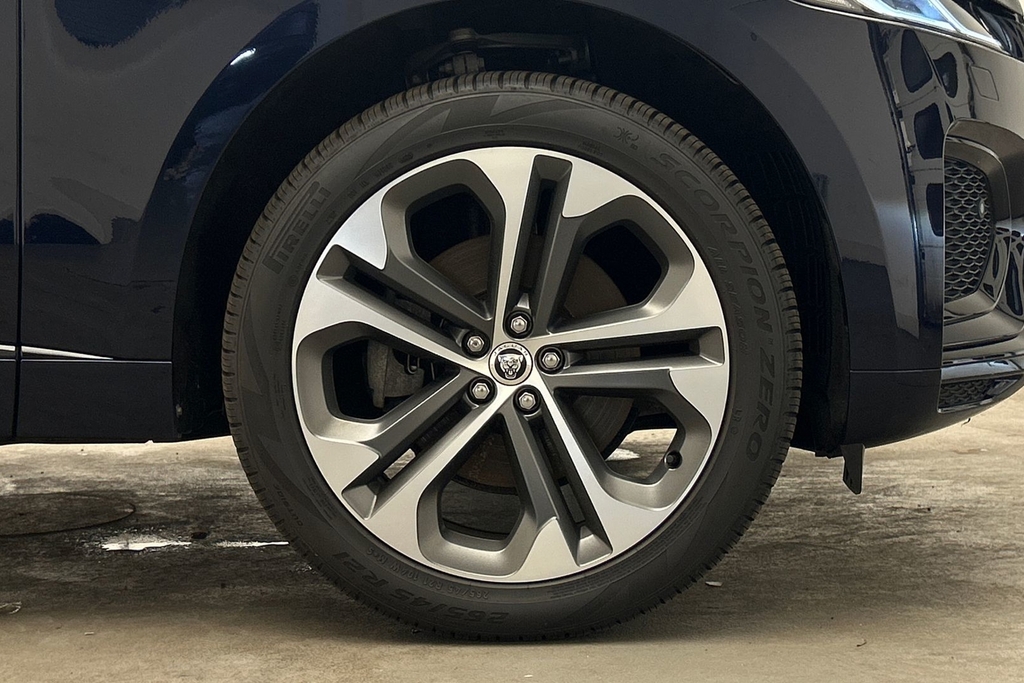 Jaguar F-Pace 2.0 D200 Mhev R Dynamic Se Black Suv Au Black #8