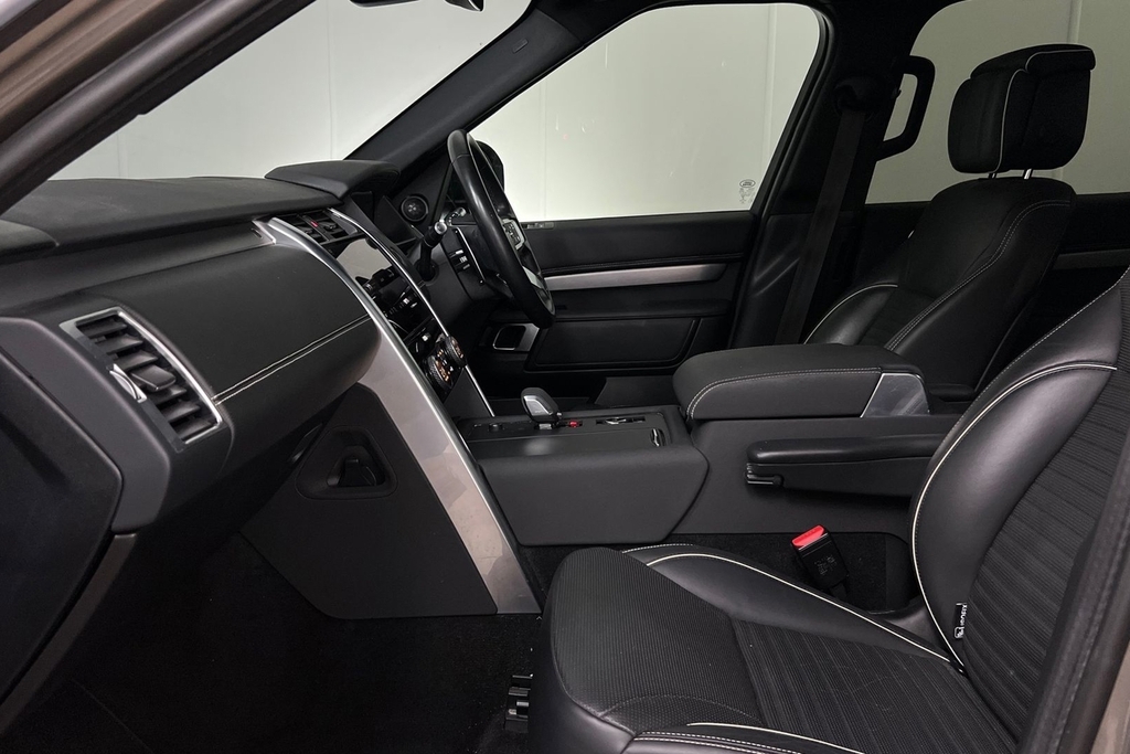 Land Rover Discovery D300 R-dynamic Hse Silver #3