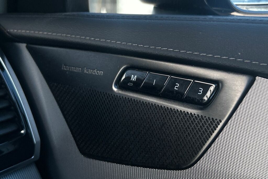 Volvo XC90 Recharge T8 Ultimate  #24