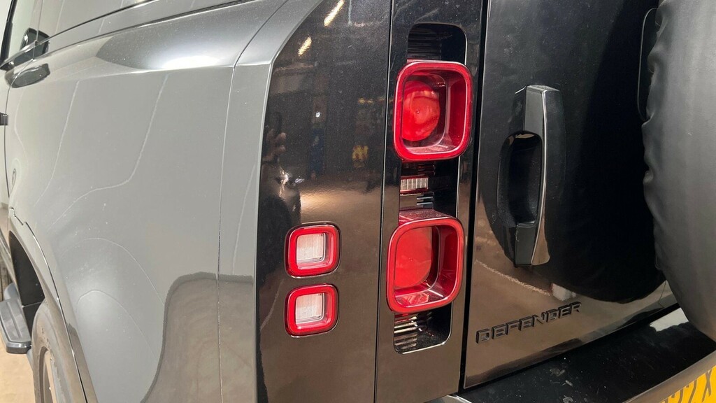 Land Rover Defender 90 Defender X-dynamic Se D Mhev White #19