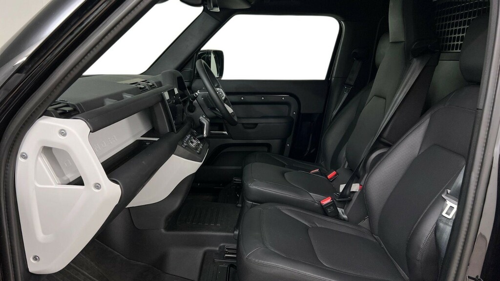 Land Rover Defender 90 D250 Hard Top S Black #3