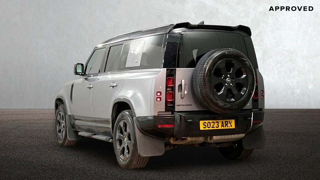 Land Rover Defender 110 D250 X-dynamic Se Grey #2