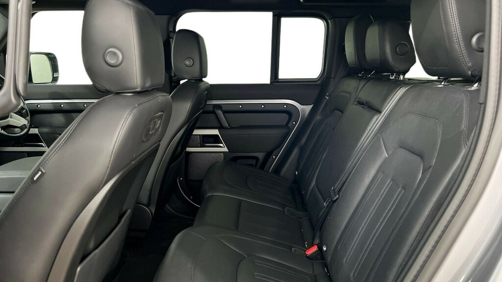 Land Rover Defender 110 D250 Se Blue #4