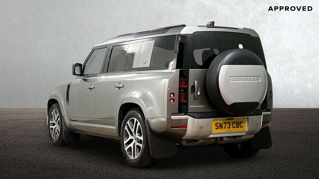 Land Rover Defender 110 D250 Xs Edition Silver #2