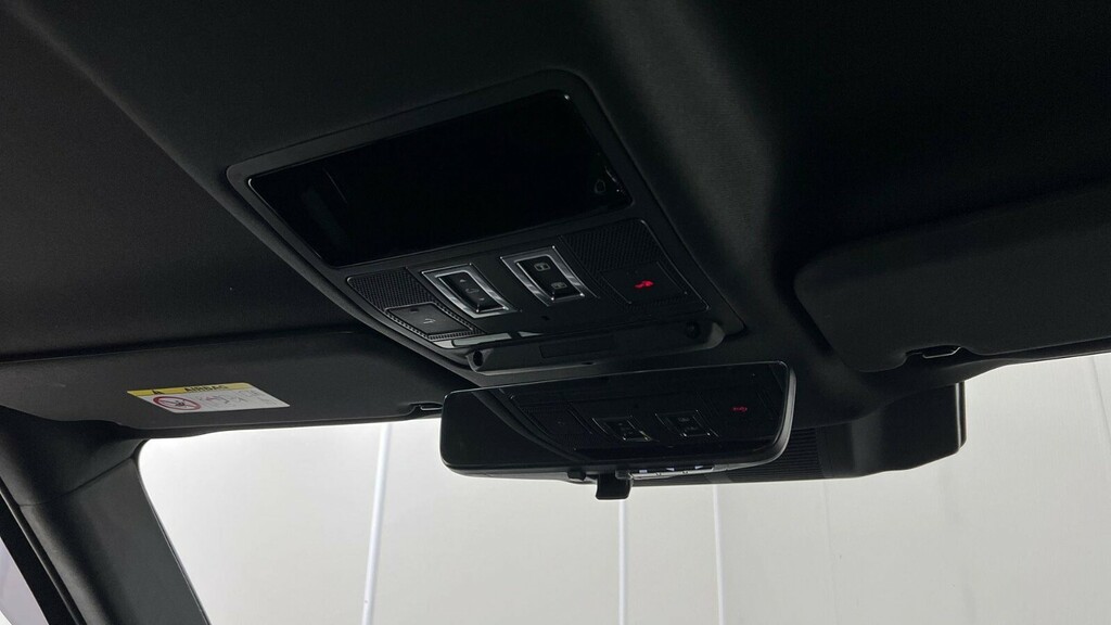 Land Rover Defender 110 Defender X-dynamic S Phev Grey #23