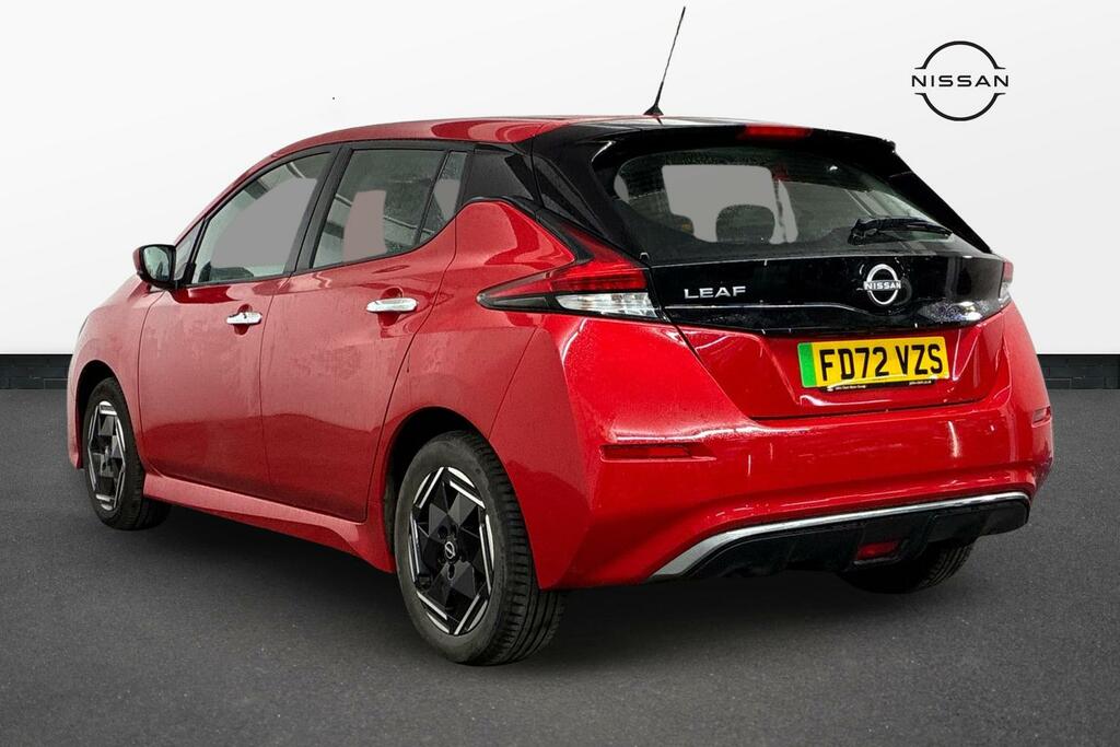 Nissan Leaf 39Kwh Acenta Hatchback 150 Ps Red #2