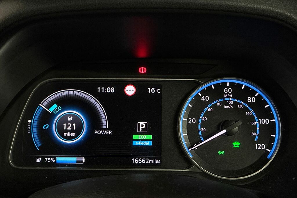 Nissan Leaf 110Kw N-connecta 39Kwh Grey #10