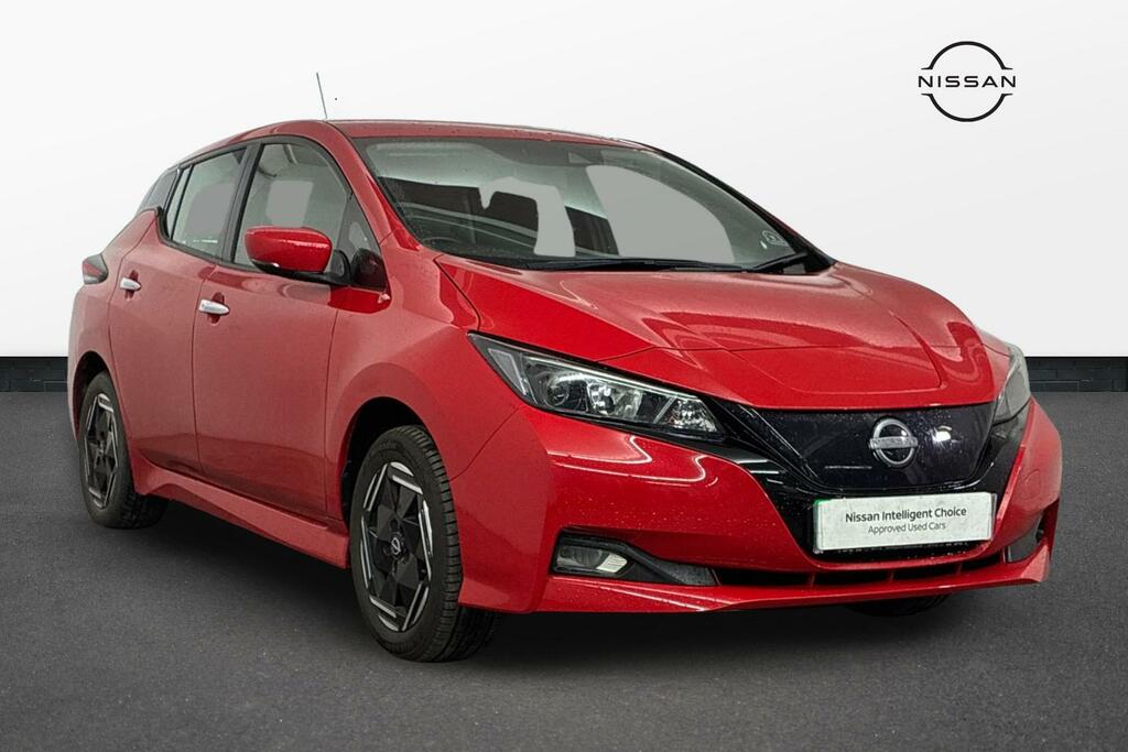 Nissan Leaf 39Kwh Acenta Hatchback 150 Ps Red