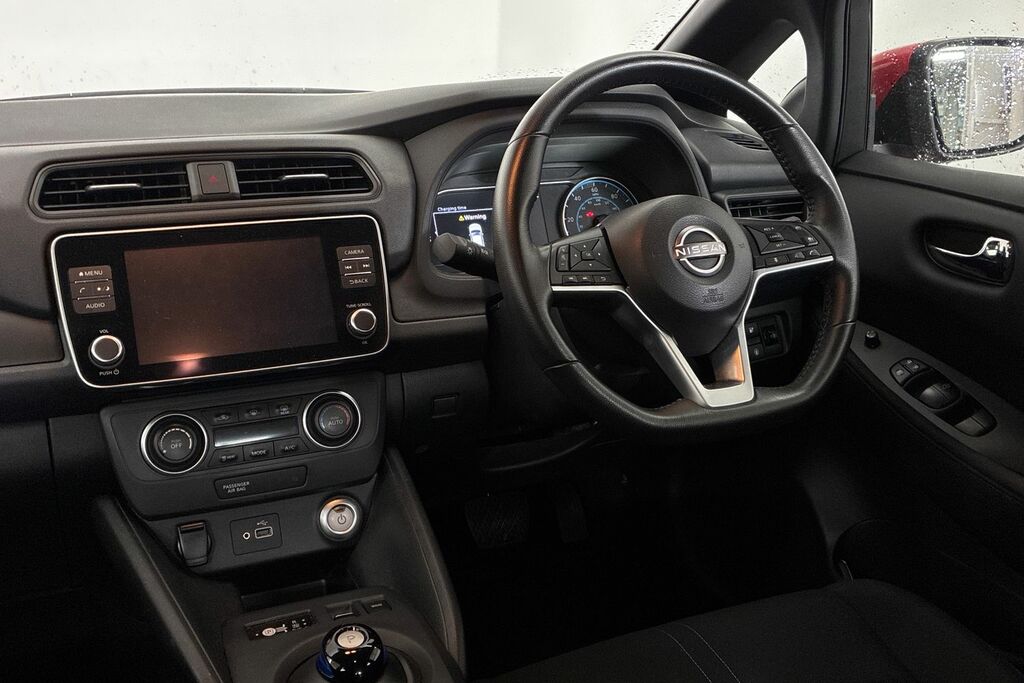 Nissan Leaf 110Kw N-connecta 39Kwh Grey #22