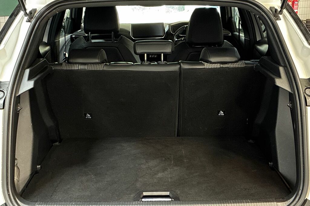 Peugeot 2008 Puretech Ss Allure Premium Grey #16