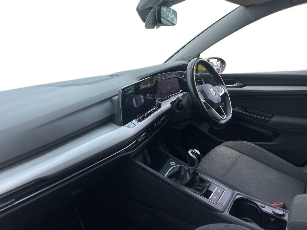 Volkswagen Golf 1.5 Tsi 150 Life SY70MXL Yellow #2