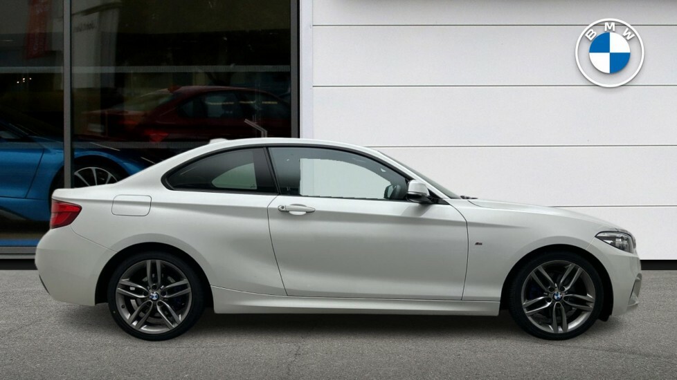 BMW 2 Series Gran Coupe 220D Xdrive M Sport Coupe White #3
