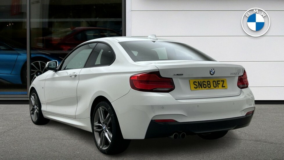 BMW 2 Series Gran Coupe 220D Xdrive M Sport Coupe White #2