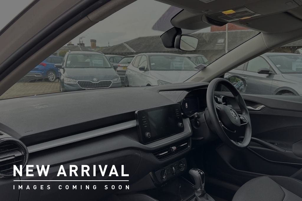 Skoda Fabia 1.0 Tsi 110 Colour Edition Dsg White #2