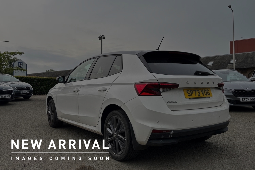 Skoda Fabia 1.0 Tsi 110 Colour Edition Dsg White #3