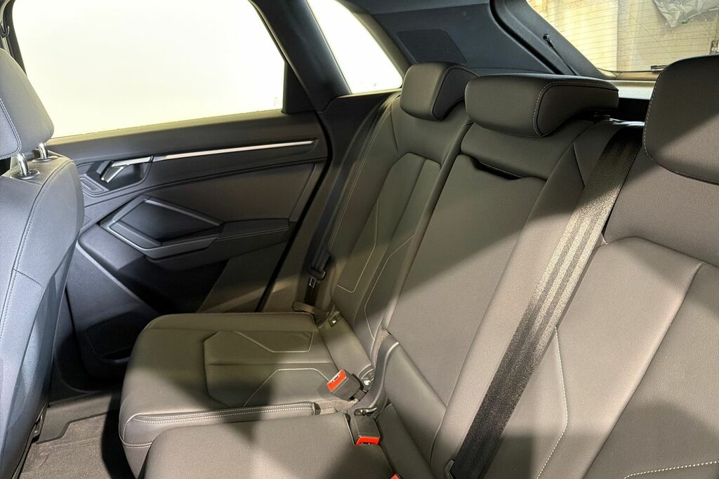 Audi Q3 35 Tfsi Sport S Tronic White #9