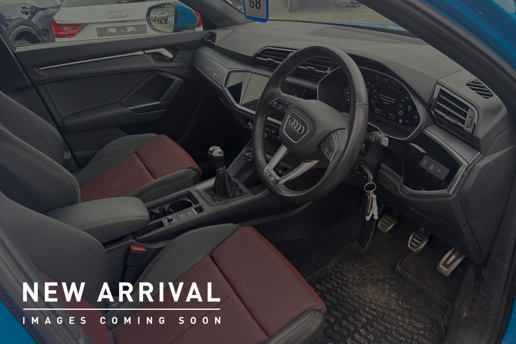 Audi Q3 S Line 35 Tfsi 150 Ps 6-Speed ST72VMD Blue #2