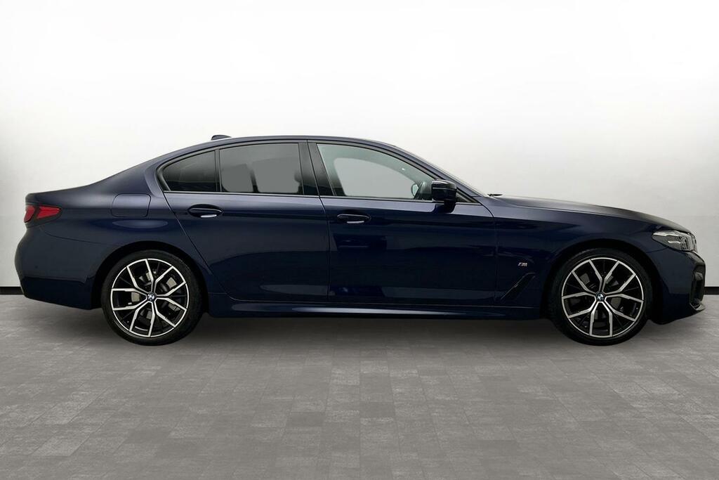 BMW 5 Series 2.0 520D Mht M Sport Steptronic Xdrive Euro 6 Ss Blue #3