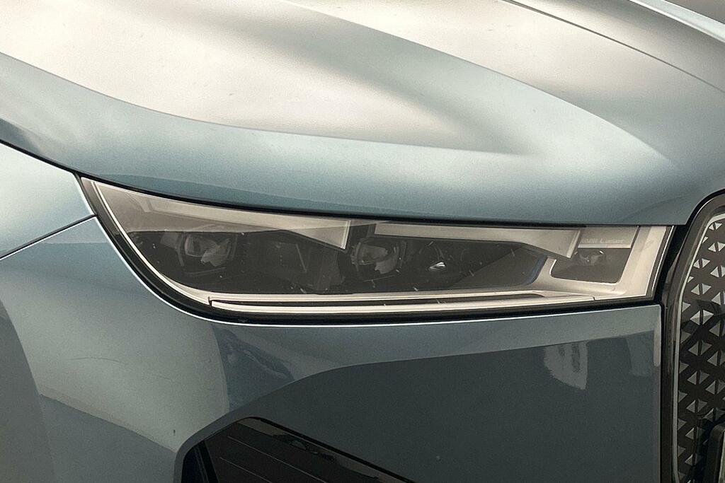 BMW iX 40 76.6Kwh M Sport Xdrive White #20